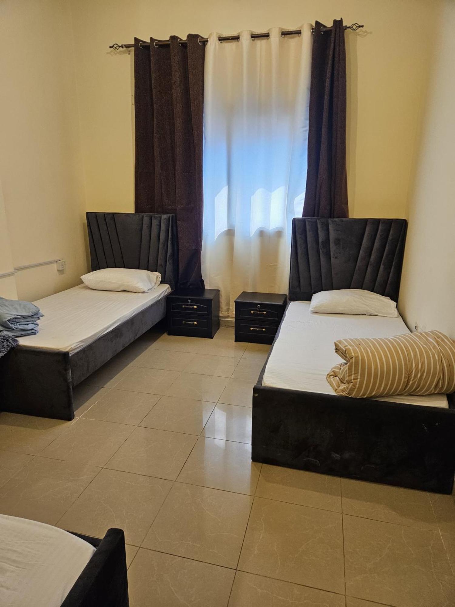 Paradiso Backpackers Nest Abu Dabi Dış mekan fotoğraf