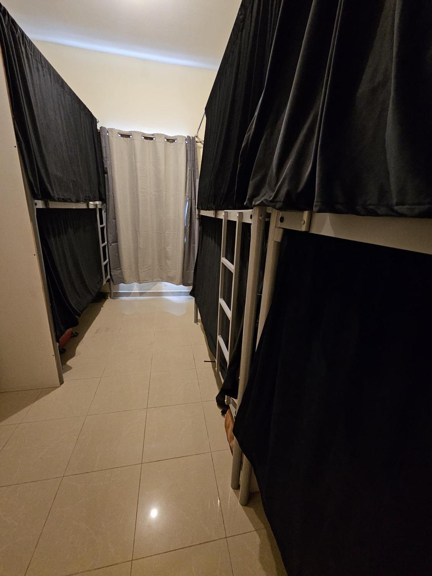 Paradiso Backpackers Nest Abu Dabi Dış mekan fotoğraf