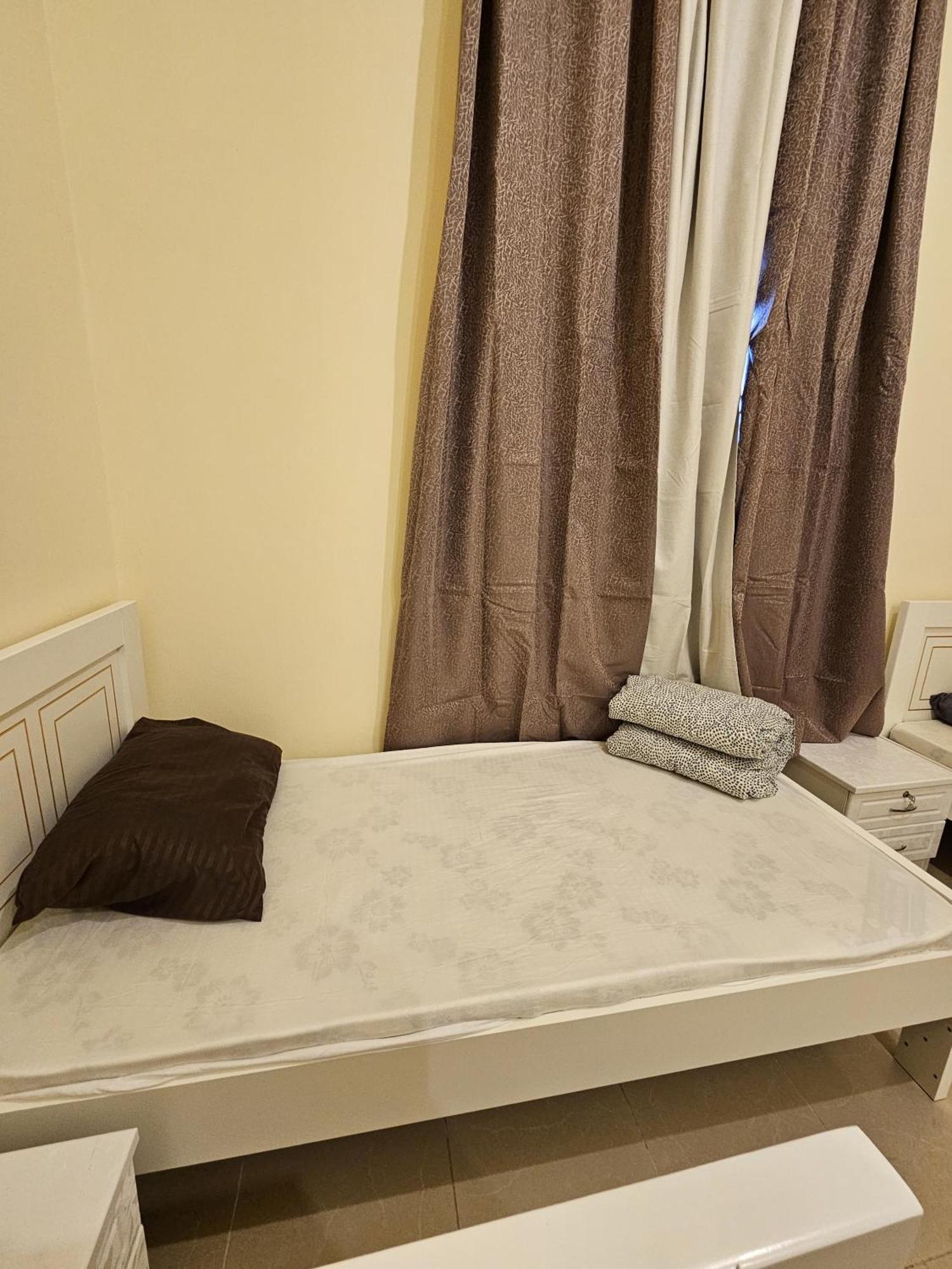 Paradiso Backpackers Nest Abu Dabi Dış mekan fotoğraf